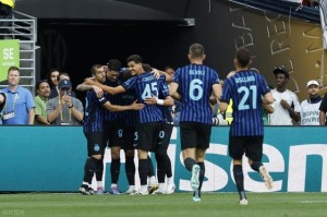  米兰德比战火药味浓红黑军团惊险逼平死敌  