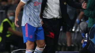  曼联C罗替补登场遭嘘声，赛后发文暗示未来成谜  