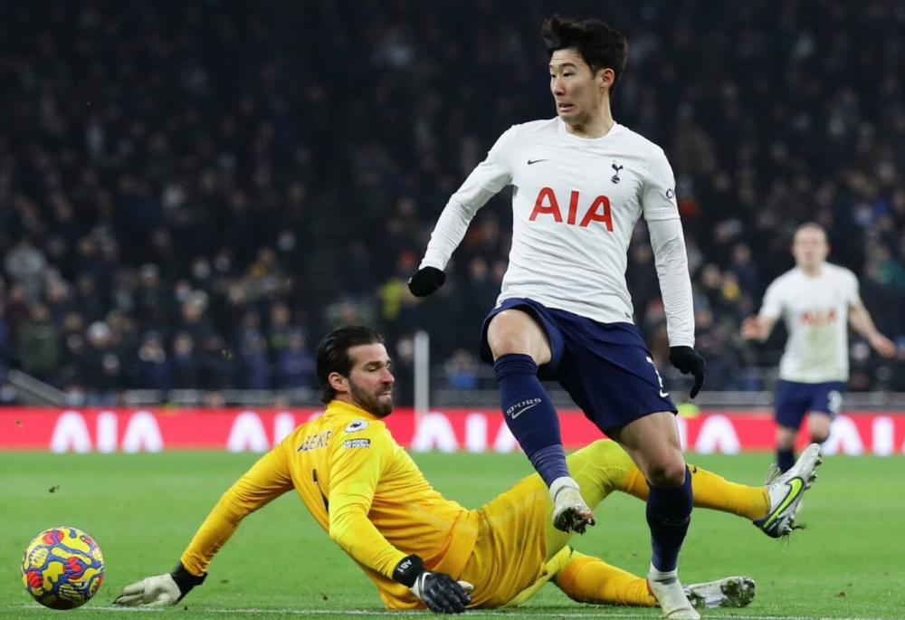  罗马锋线低迷遭升班马逼平  